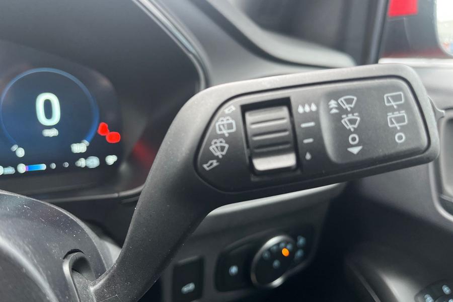 Ford FOCUS Photo autoimg-b84158fbe53741e42c983d3e6480ccd7170792af.jpg