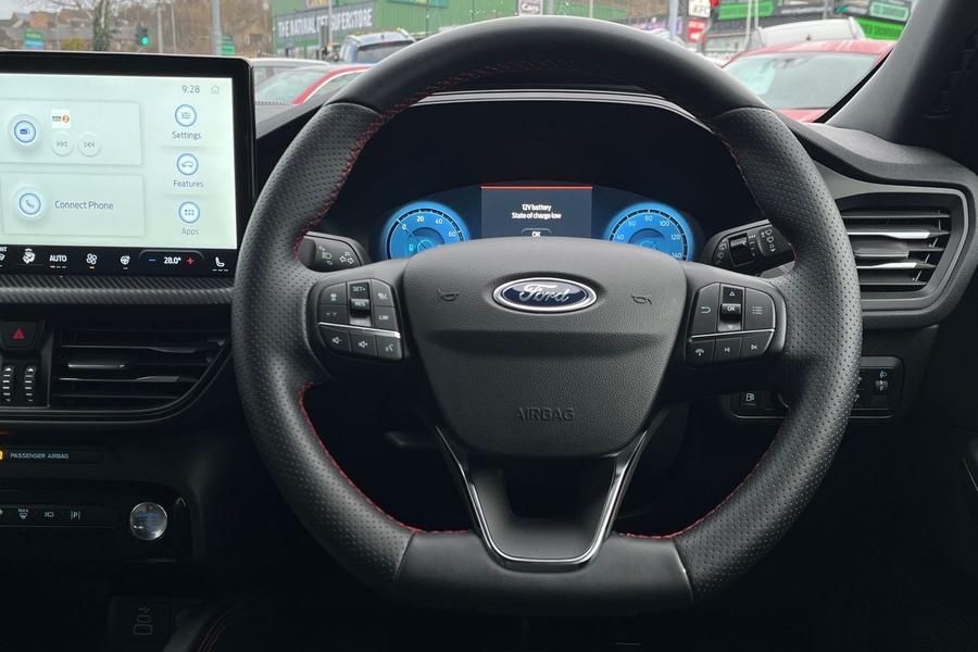 Ford KUGA Photo autoimg-b8436c943e0dbe623d7cfd87abcfff5a9442149f.jpg