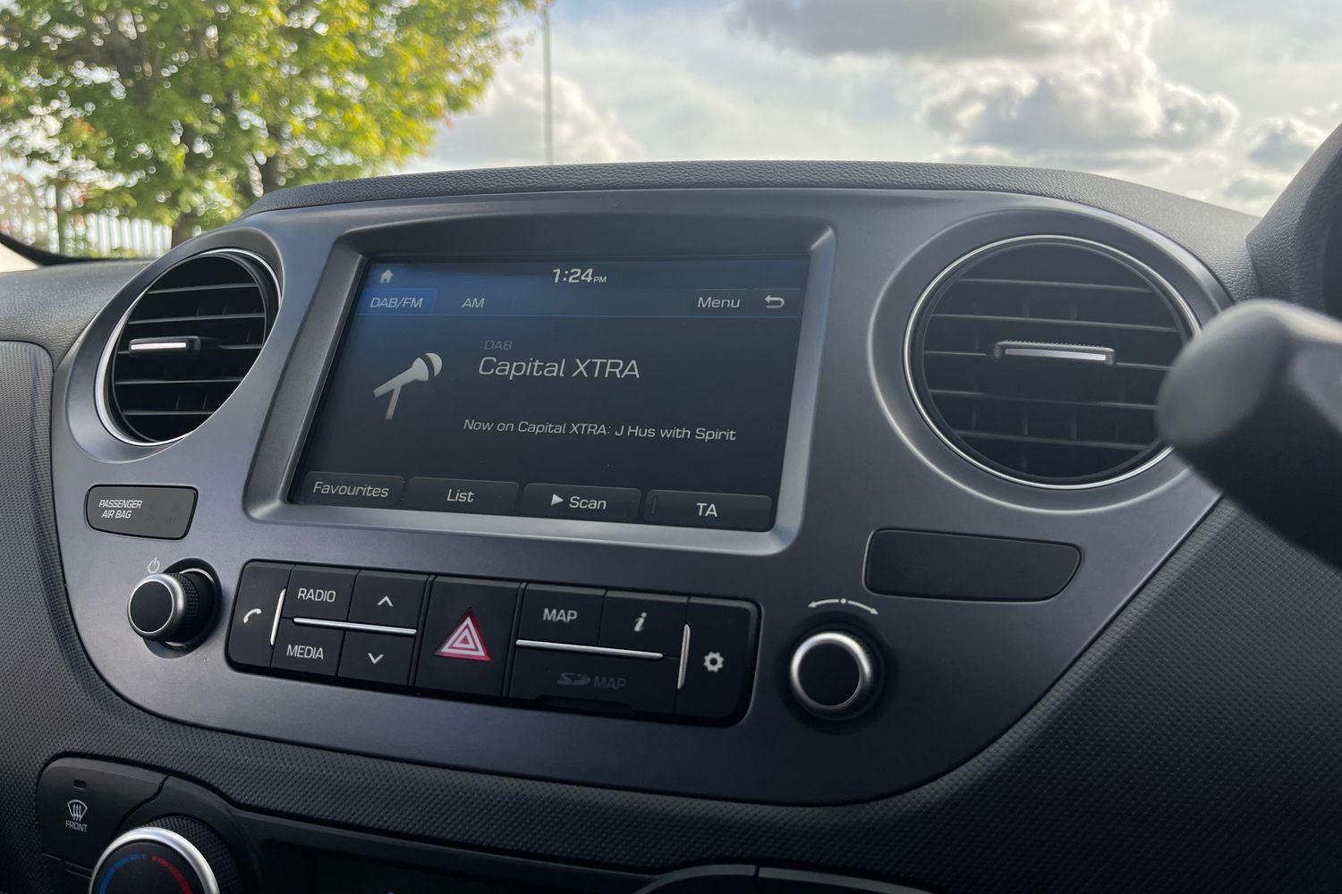 Hyundai i10 Photo 25