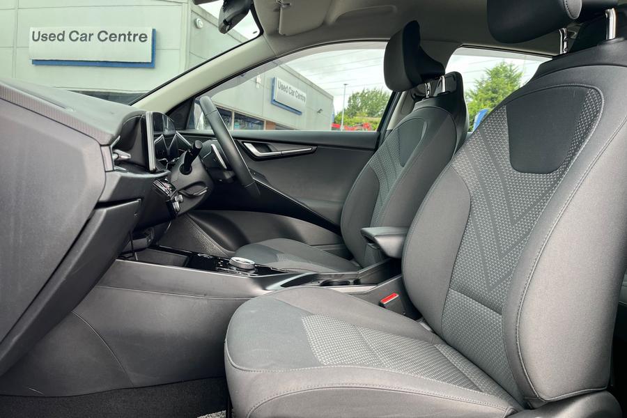 Kia NIRO Photo autoimg-b8456ed85f633f60198cffa9e620d00c91aacdc8.jpg