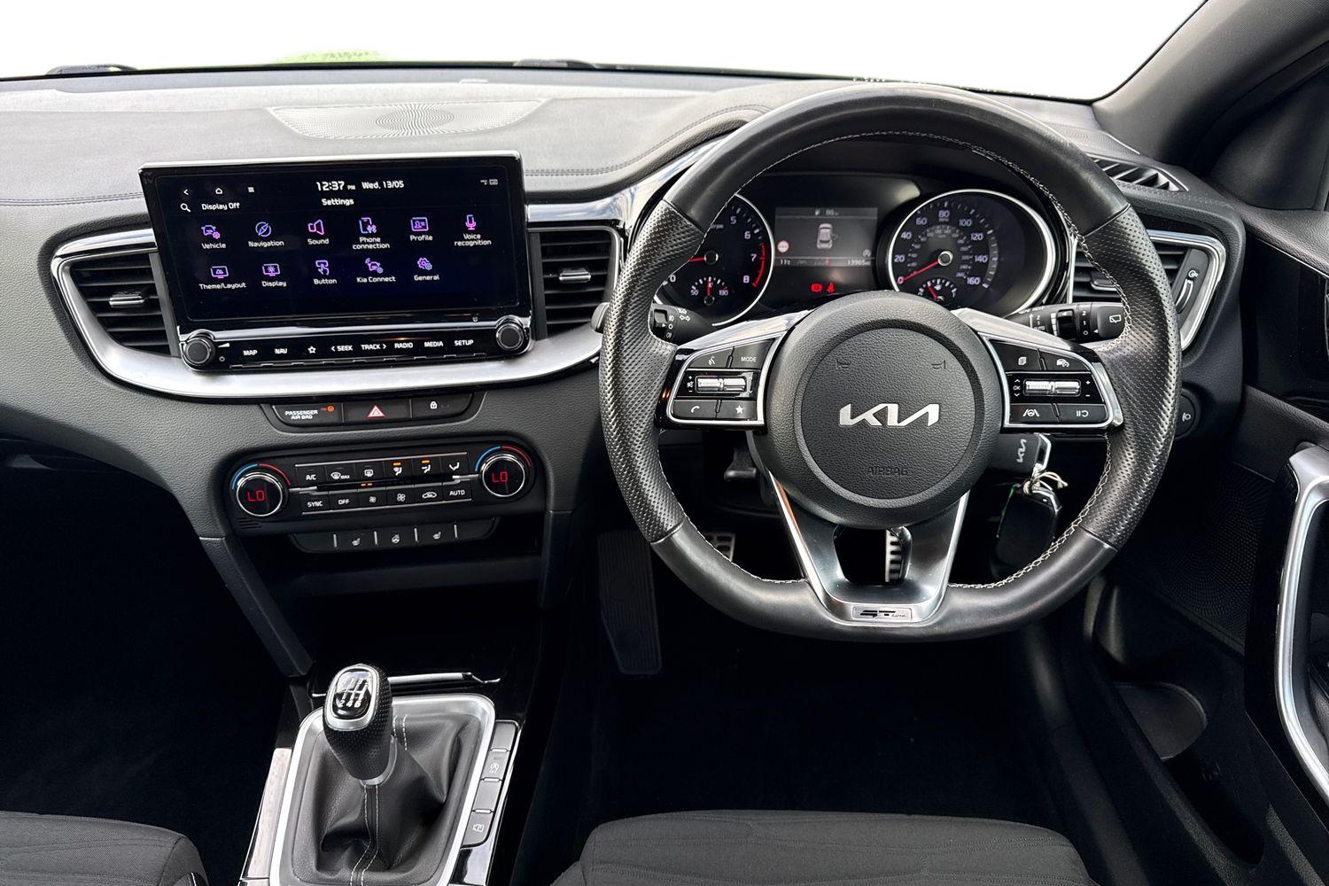 Kia XCEED Photo 10