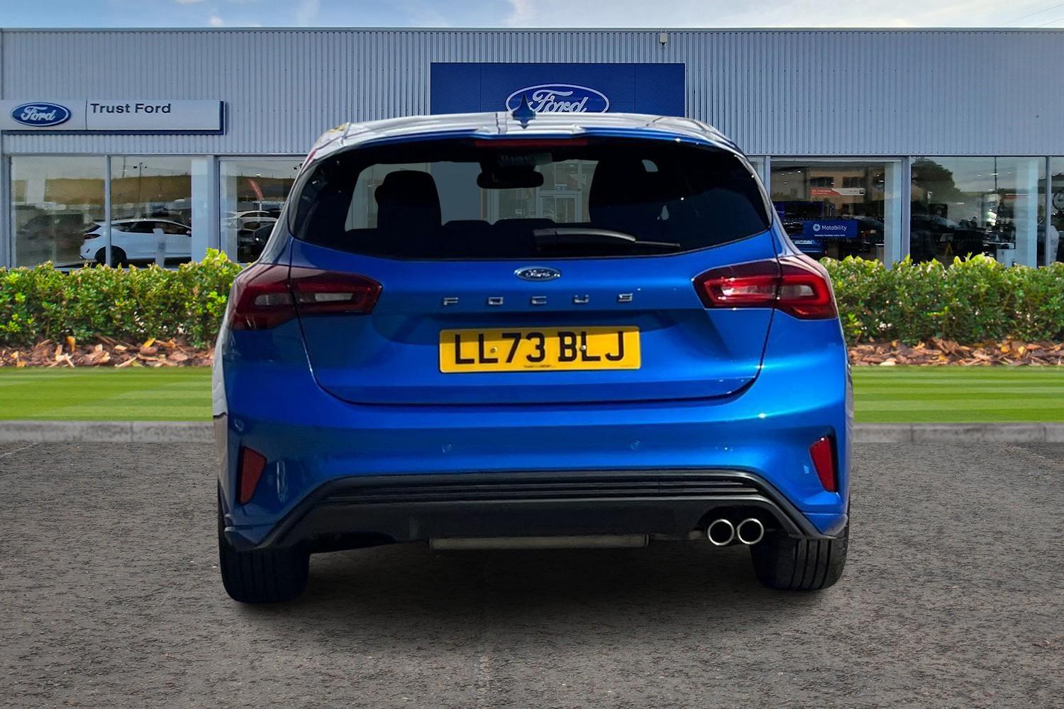 Ford Focus Photo 6