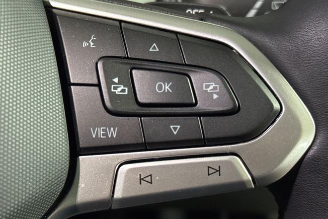 VOLKSWAGEN Golf Photo 17