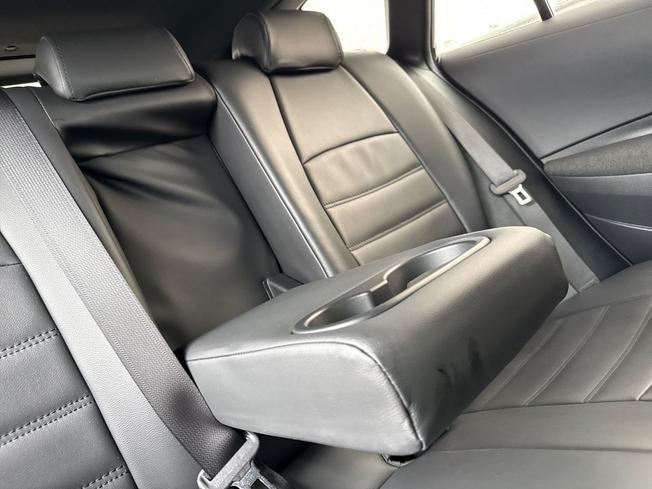 TOYOTA Corolla Photo 25