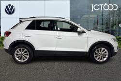 VOLKSWAGEN T-Roc Photo 4