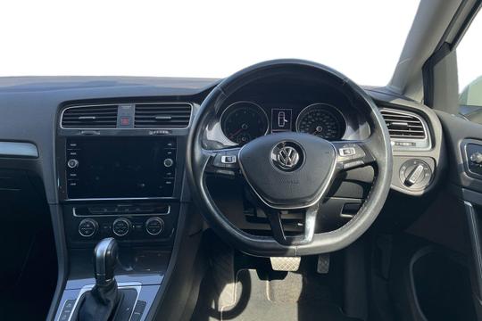Volkswagen Golf Photo autoimg-b85b6b710d264d5027ed5d44047b185507d86121.jpg