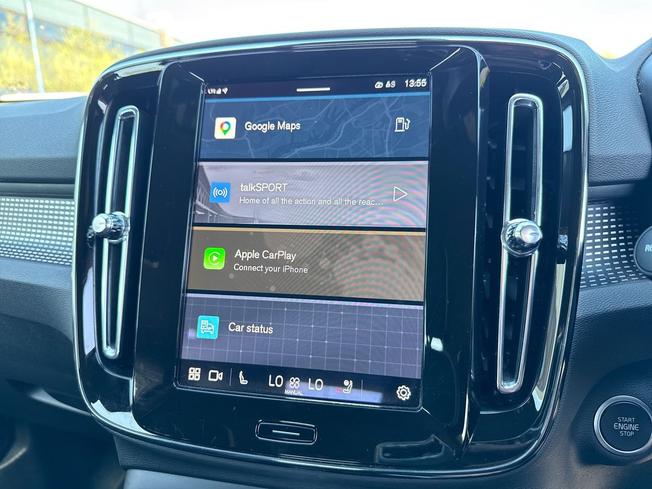 VOLVO Xc40 Photo 36