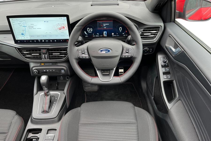 Ford FOCUS Photo autoimg-b85c4fddca22631eb72468192a56bf0a78291db6.jpg