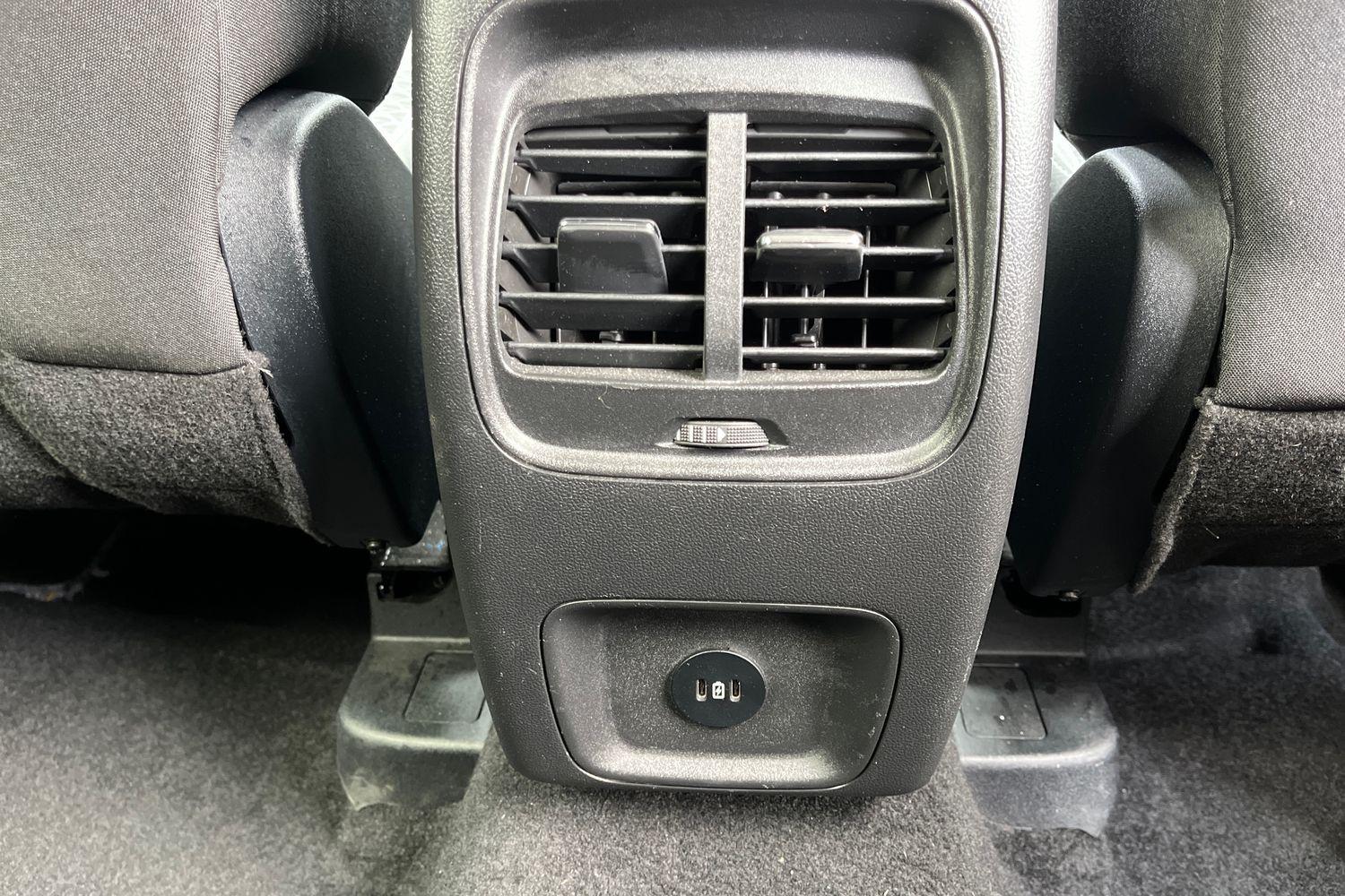 Ford KUGA Photo 39