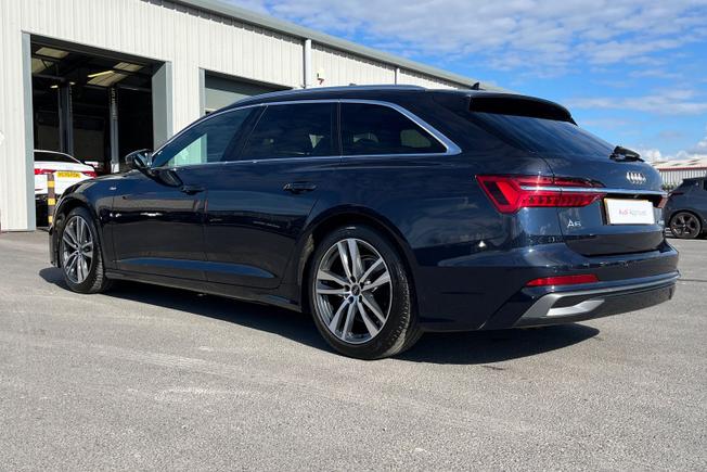 AUDI A6 Avant Photo 26