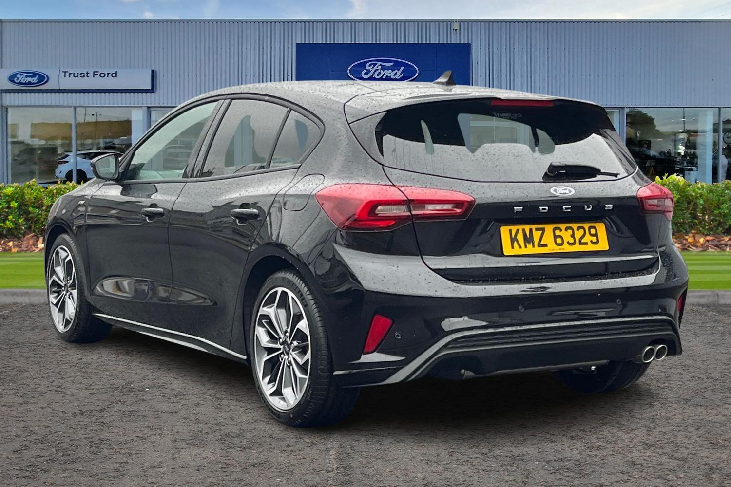 Ford Focus Photo 1