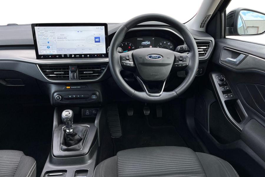 Ford FOCUS Photo autoimg-b86948b6c7a766c64066d63cdc8c9d3f3751c82e.jpg