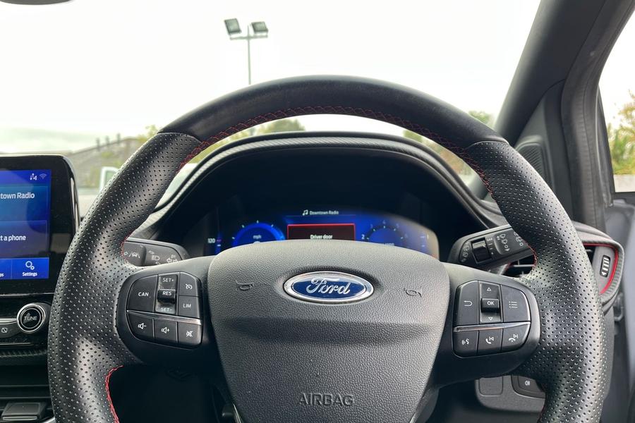 Ford PUMA Photo autoimg-b86cdb692c7581ddcf423211a4d2c9dab5780418.jpg