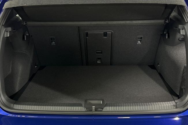 VOLKSWAGEN Golf Photo 12