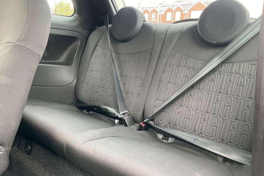 Fiat 500 Photo autoimg-b86ec74cff732b7b9c9858da2e00b9f9fe9f1293.jpg