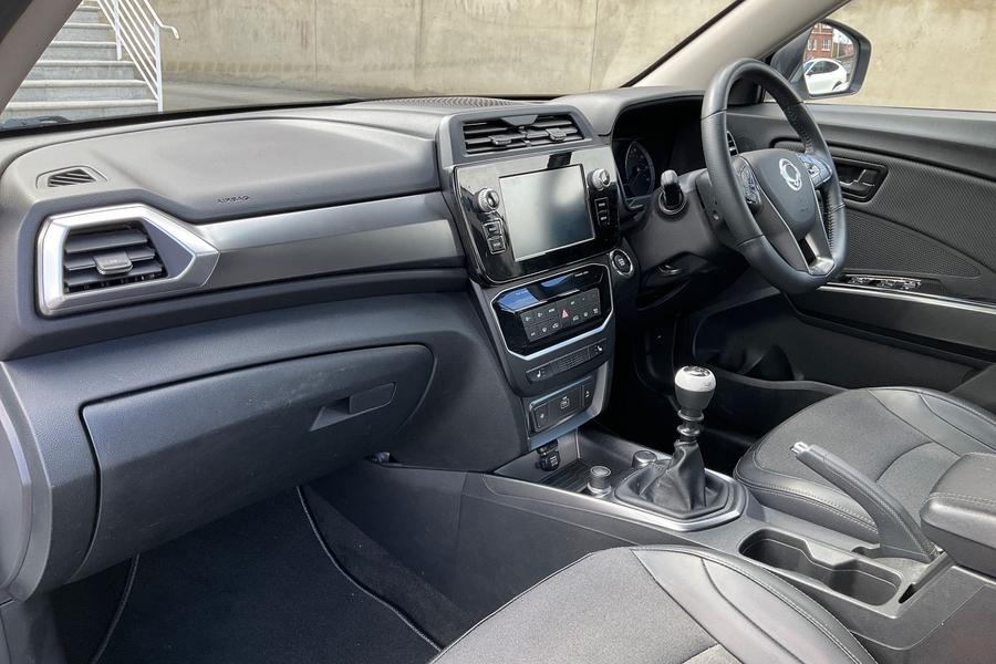 SsangYong TIVOLI Photo autoimg-b87130111f0470a81950dbbe3f18c6b5c5dbaff7.jpg