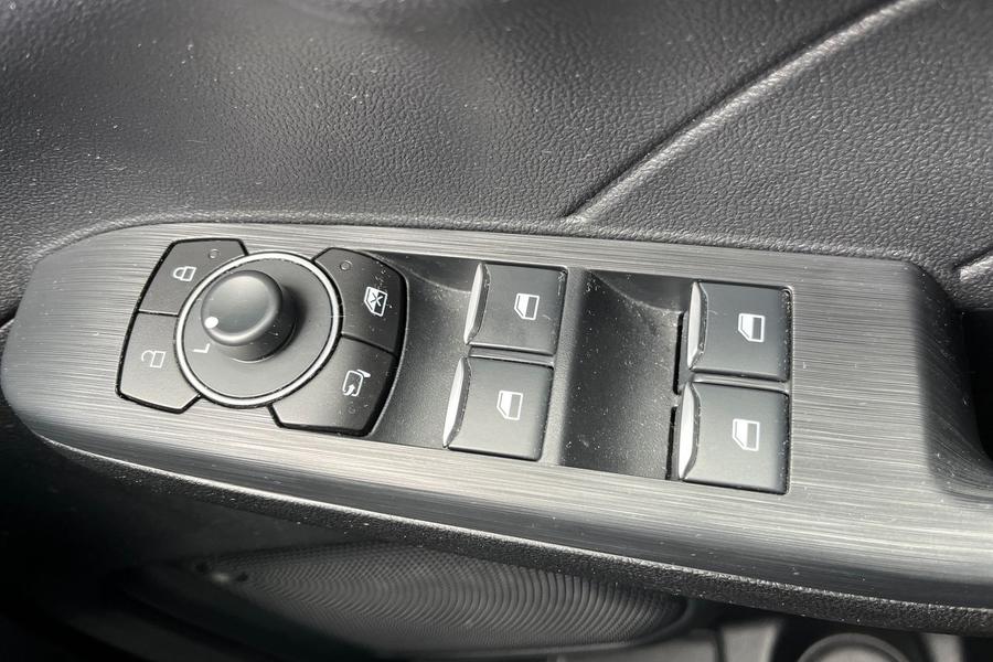 Ford KUGA Photo autoimg-b8749715cbcdb45657297565829918dc72873211.jpg