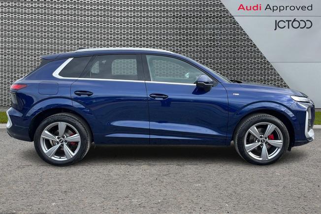 AUDI Q3 Photo 4