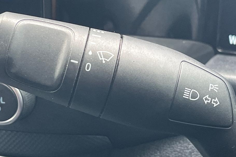 Used Ford TRANSIT CUSTOM LR26SXC 24