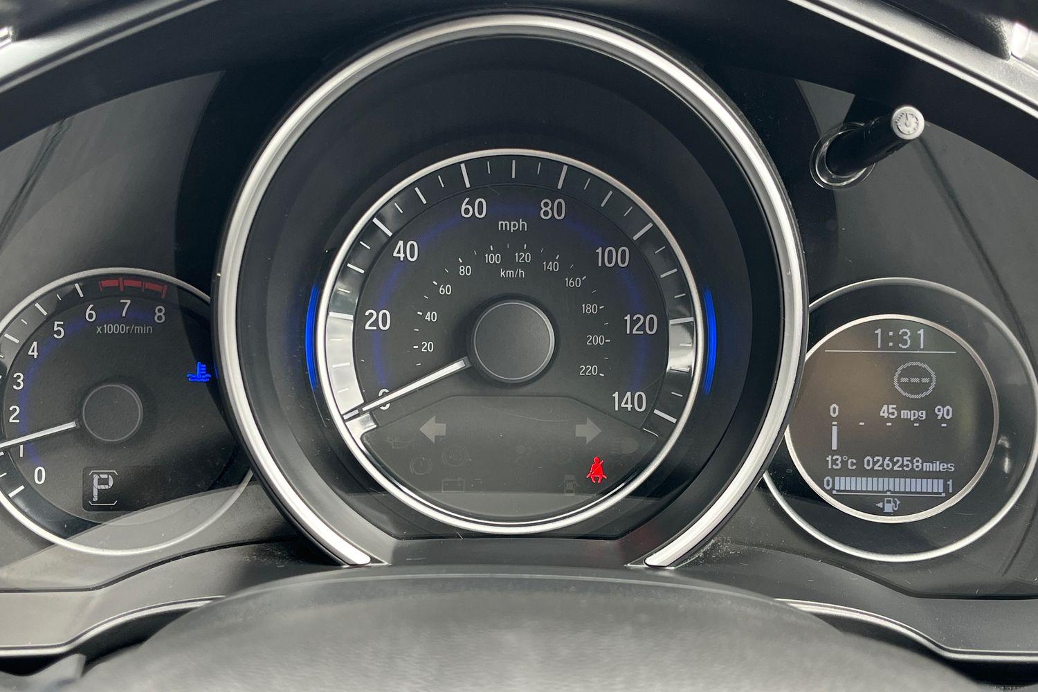 Honda JAZZ Photo 12