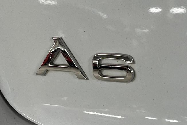 AUDI A6 Avant Photo 32