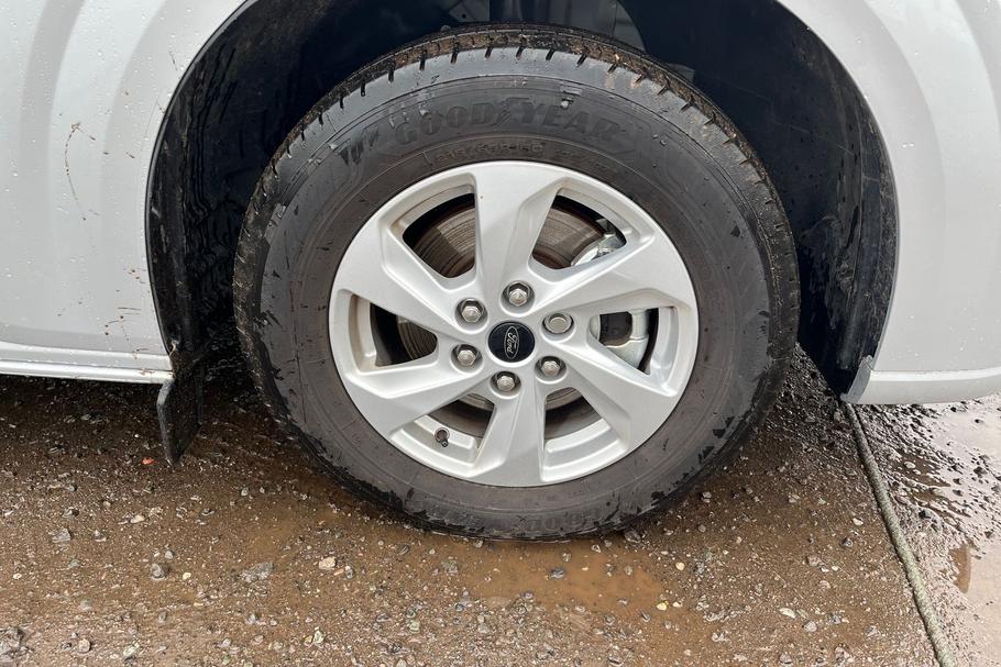 Used Ford TRANSIT CUSTOM WO25URR 21