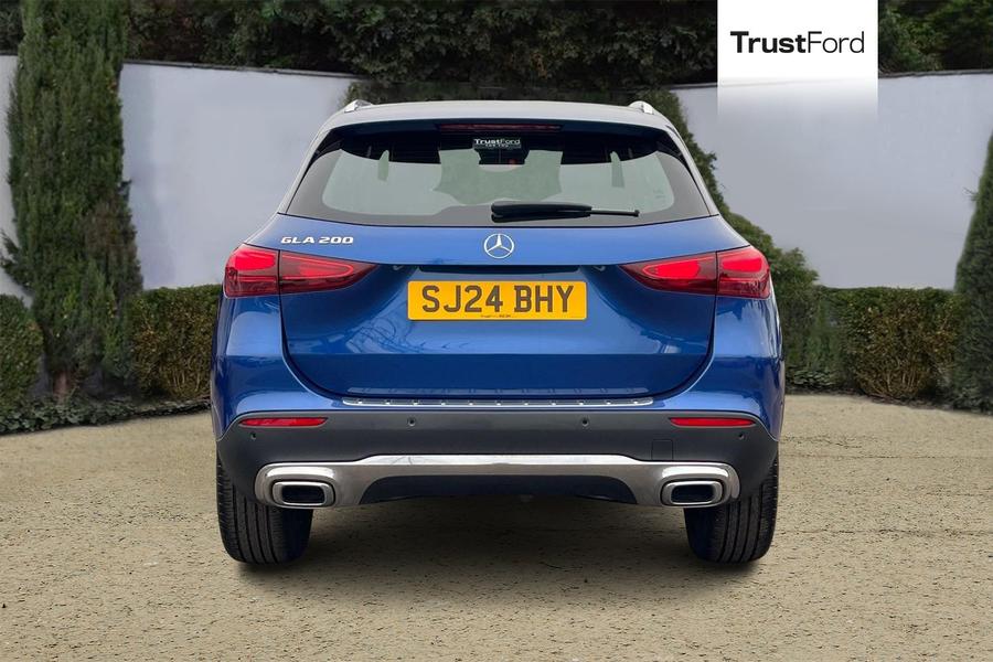 Mercedes-Benz GLA Photo autoimg-b87f97b72bfa744696c9c5d400002b1fa62196fe.jpg