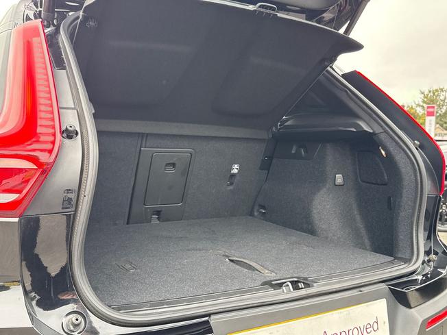 VOLVO Xc40 Photo 37
