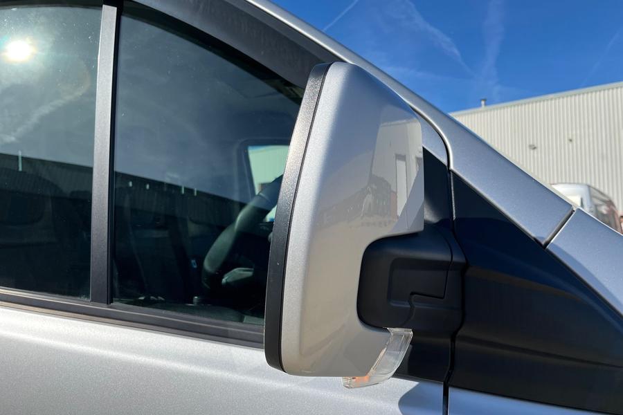 Ford TRANSIT CUSTOM Photo autoimg-b8865dd584f1947b7f4ed49fa2d9c50f36b6075d.jpg