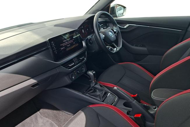 ŠKODA Kamiq Photo 2