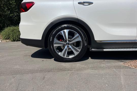 Kia Sorento Photo autoimg-b887ccff0f659f5fe9ef0bb7603d3ab3b346f8a9.jpg