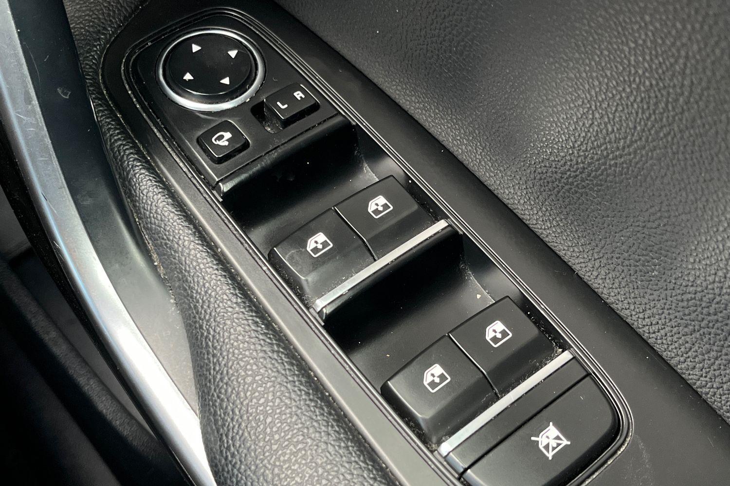 Kia XCEED Photo 15