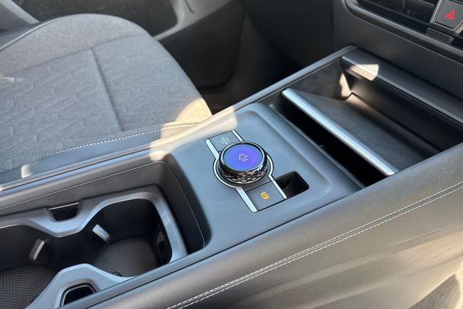 VOLKSWAGEN Tiguan Photo 28