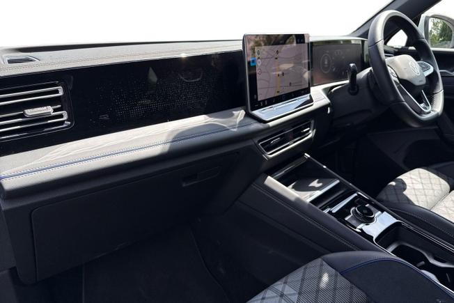 VOLKSWAGEN Tiguan Photo 2