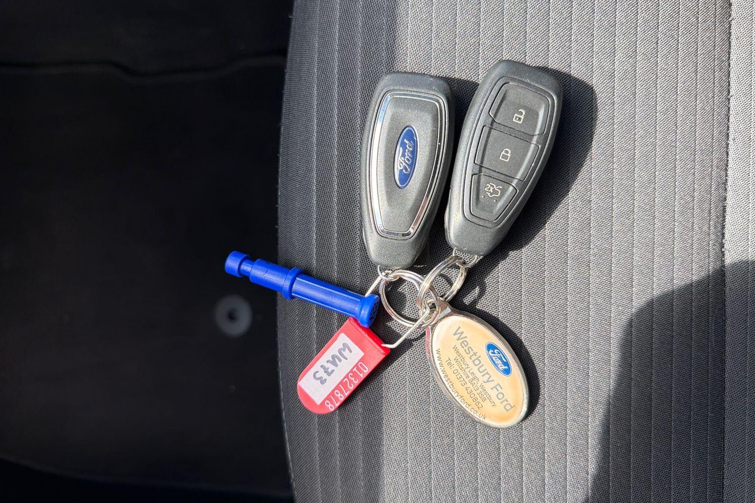 Ford Kuga Photo 21