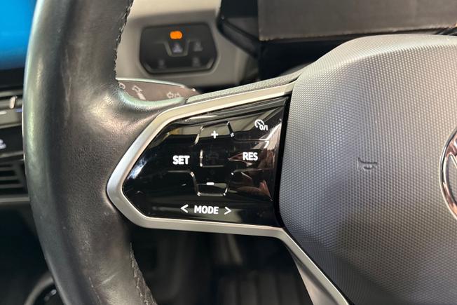 VOLKSWAGEN ID.3 Photo 16