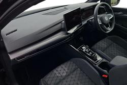 VOLKSWAGEN Golf Photo 2