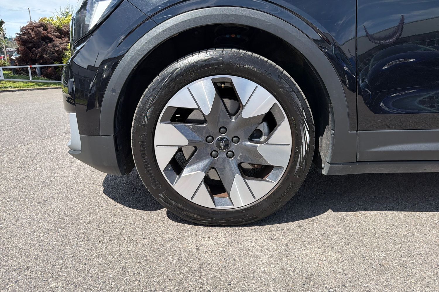 Ford EXPLORER Photo 7