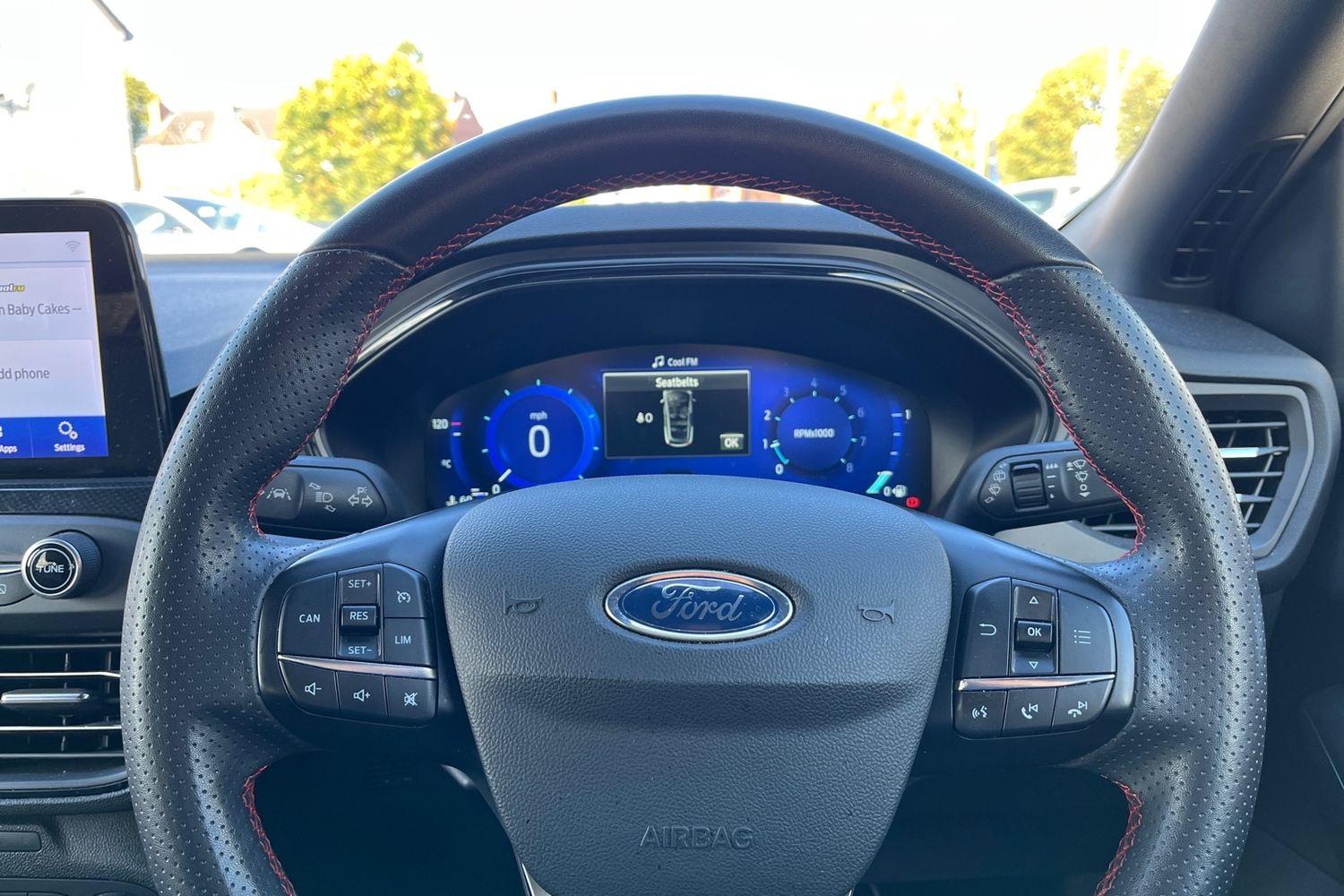 Ford FOCUS Photo 11