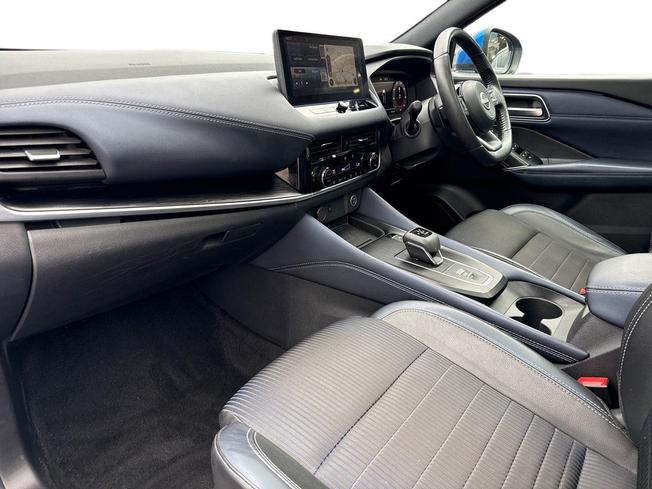 NISSAN Qashqai Photo 2