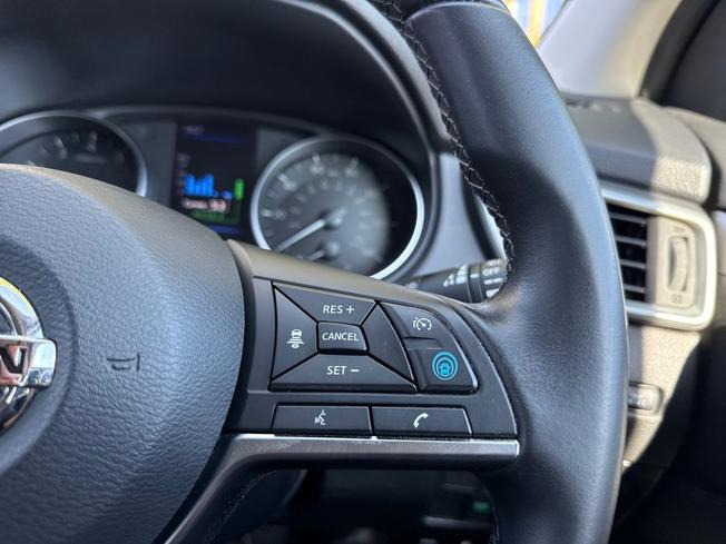 NISSAN Qashqai Photo 17
