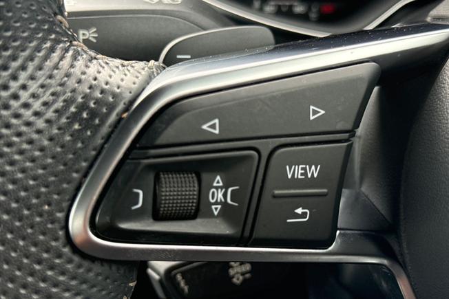 AUDI TT Photo 16