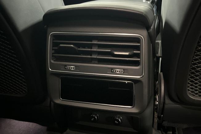 AUDI Q7 Photo 27