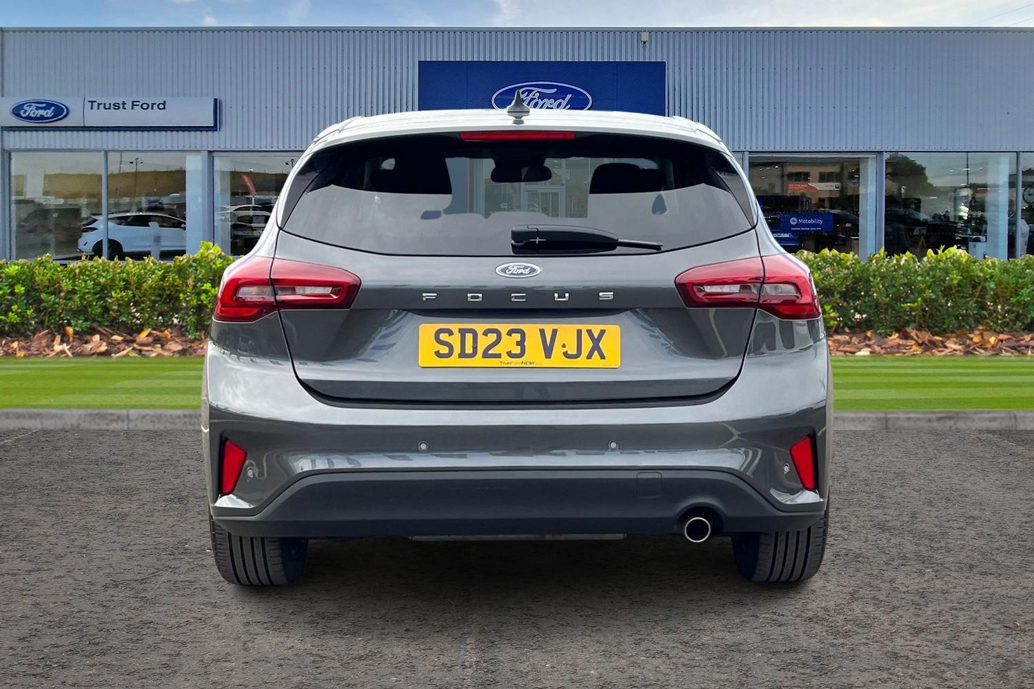 Ford Focus Photo 6