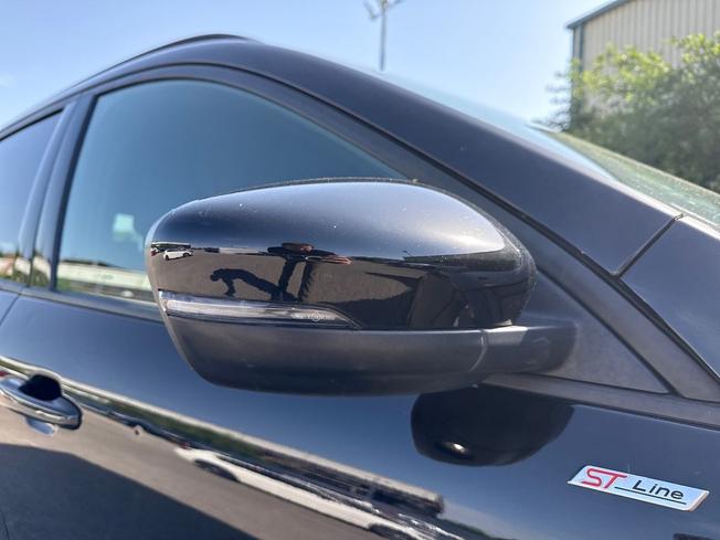 FORD Kuga Photo 19