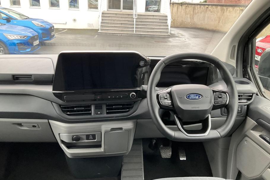 Used FORD TOURNEO CUSTOM EA25ZWE 24