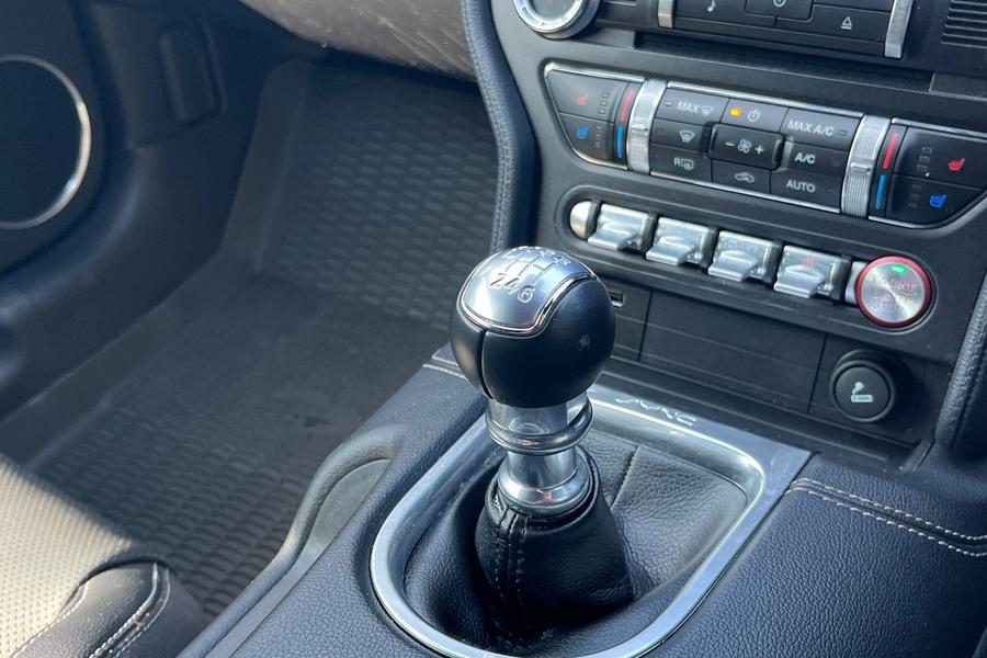 Ford MUSTANG Photo autoimg-b8a6abc43c7be04d353c62f581713ceb4e1d6400.jpg