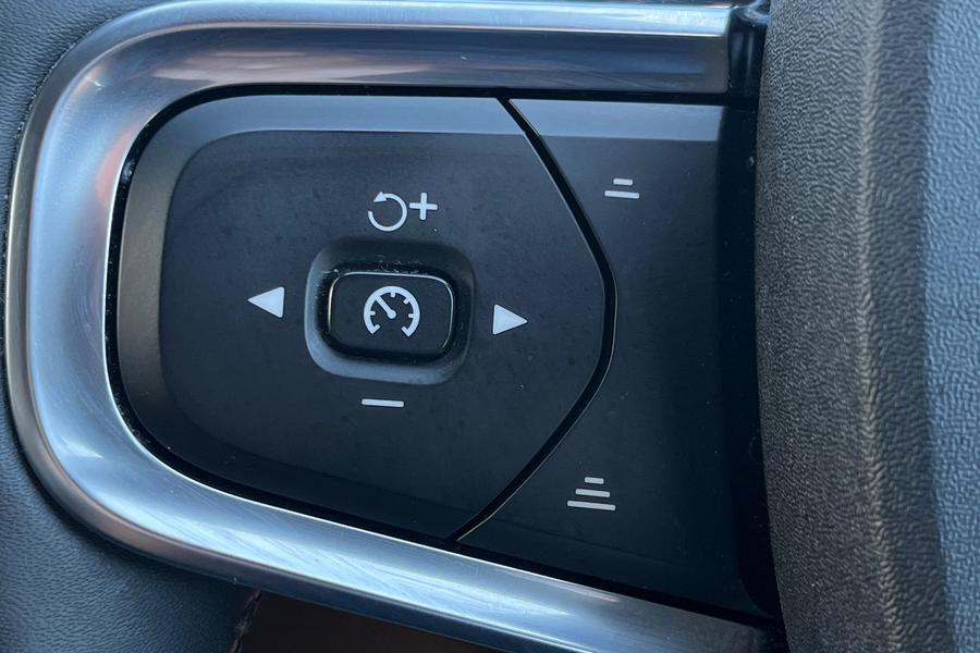 Volvo XC40 Photo autoimg-b8a755f3d3d1c4d97ca6445ac4b65a92d1df7c70.jpg