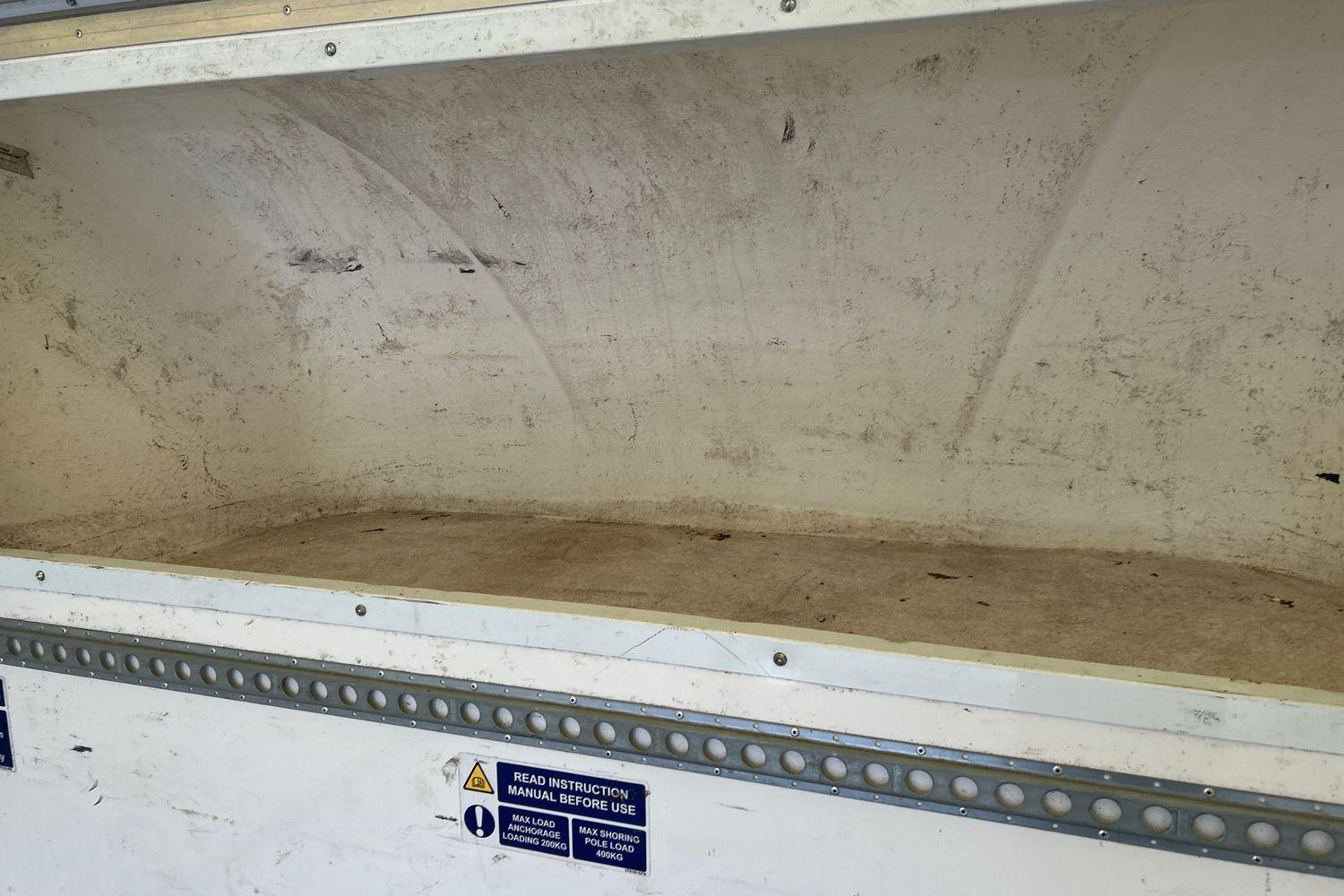 Ford TRANSIT LUTON Photo 27