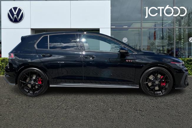VOLKSWAGEN Golf Photo 4